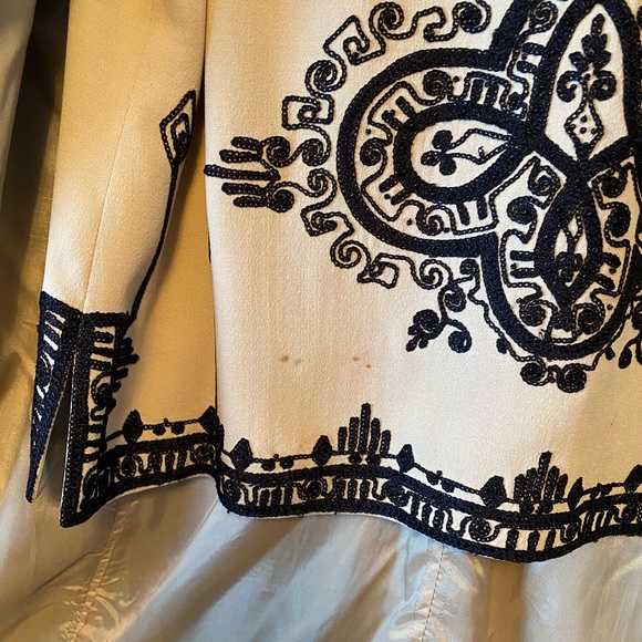 Blazer and Blouse set size 10 in black and cream - Picture 4 of 4